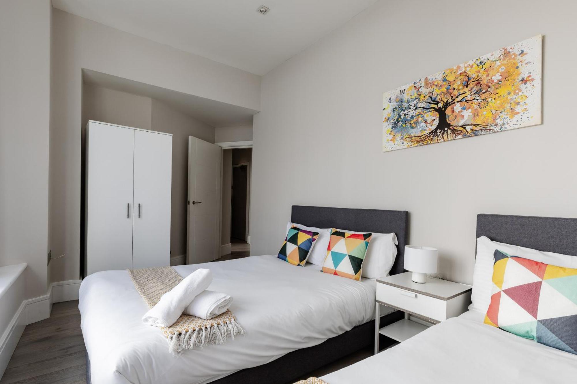 Superb Apartments Opposite Edgware Road Station London Zimmer foto