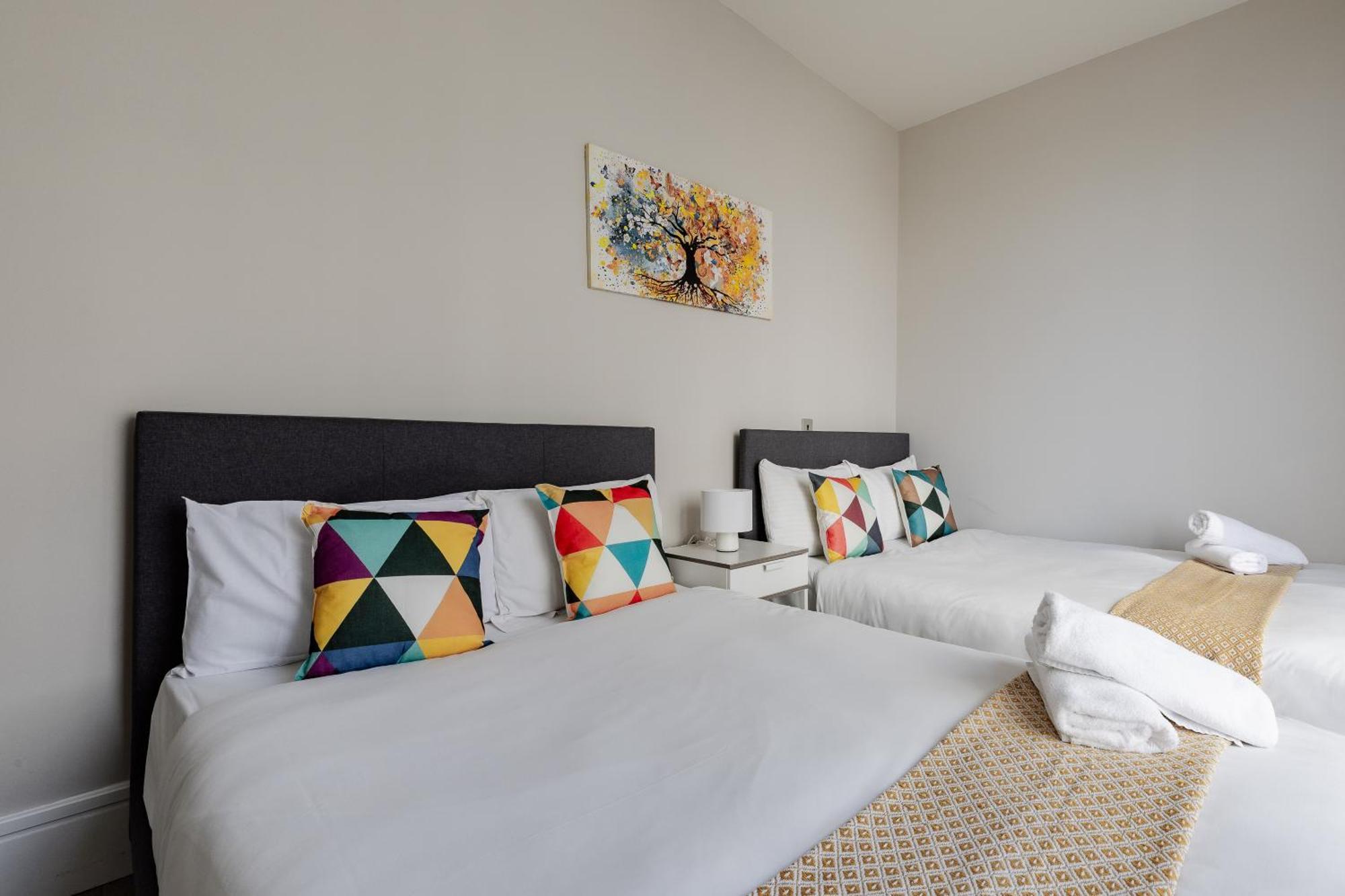 Superb Apartments Opposite Edgware Road Station London Zimmer foto